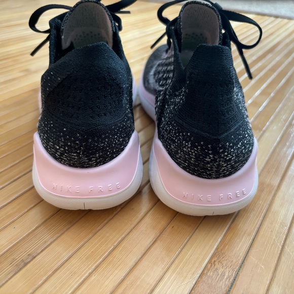 Nike women’s shoes size 8 - Picture 5 of 9